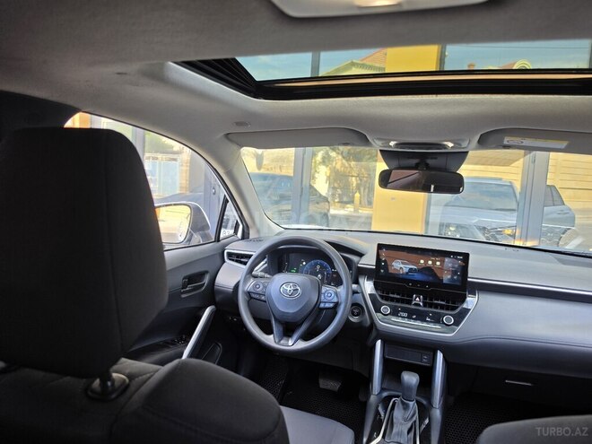 Toyota Corolla Cross 2024, 68,800 km - 2.0 l - Bakı