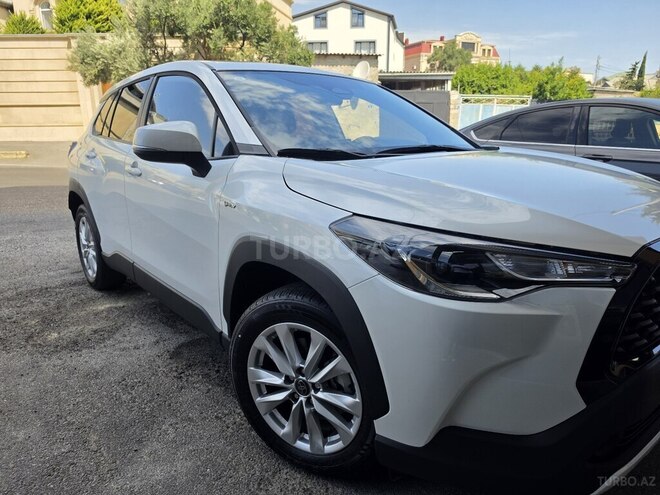 Toyota Corolla Cross 2024, 68,800 km - 2.0 l - Bakı