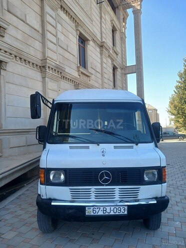 Mercedes 208 D 1997, 500,000 km - 2.9 l - Naxçıvan