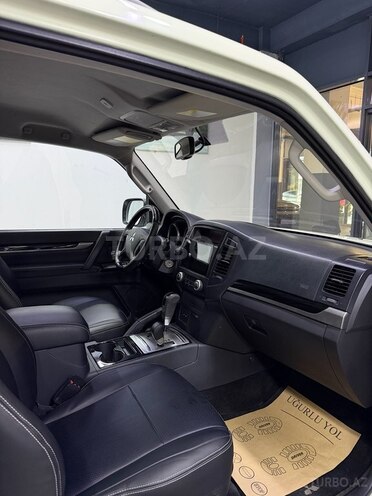 Mitsubishi Pajero 2007, 380,000 km - 3.0 l - Bakı