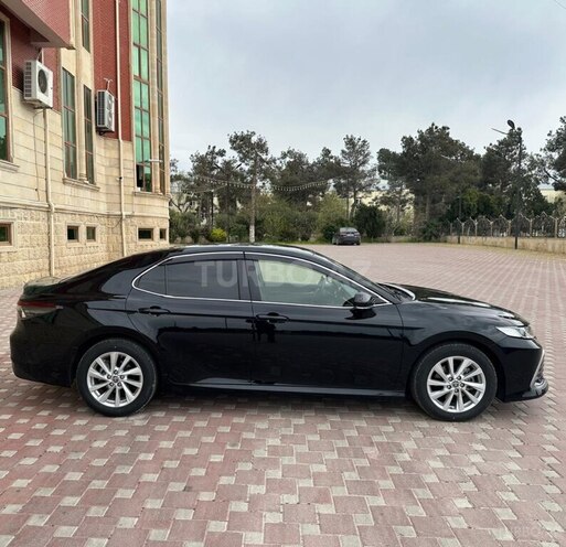 Toyota Camry 2022, 133,400 km - 2.5 l - Şirvan