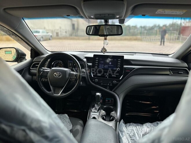Toyota Camry 2022, 133,400 km - 2.5 l - Şirvan