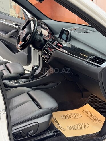 BMW X1 2017, 99,000 km - 2.0 л - Sumqayıt