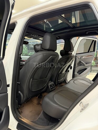BMW X1 2017, 99,000 km - 2.0 л - Sumqayıt