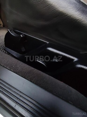 Mercedes E 200 1996, 194,000 km - 2.2 l - Gəncə