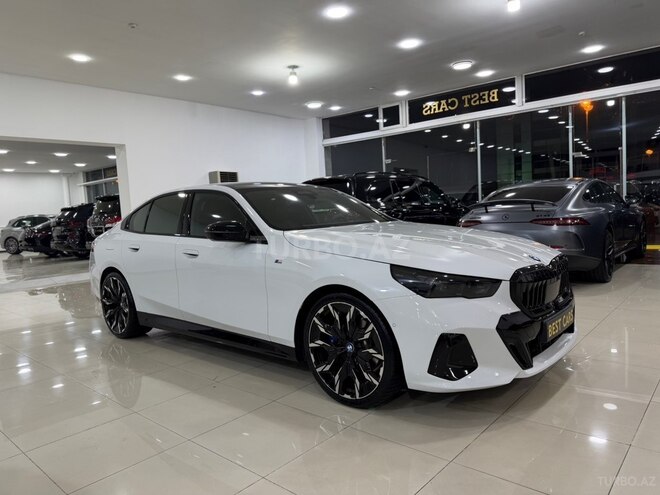 BMW 530 2025, 7,900 km - 2.0 л - Babək
