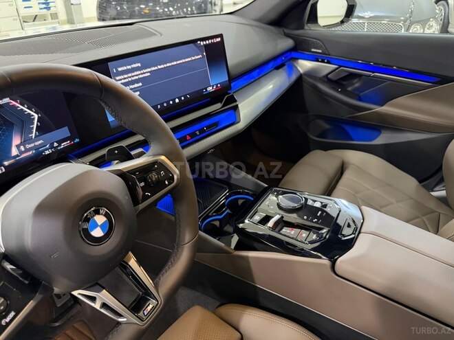 BMW 530 2025, 7,900 km - 2.0 л - Babək