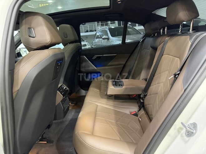 BMW 530 2025, 7,900 km - 2.0 л - Babək