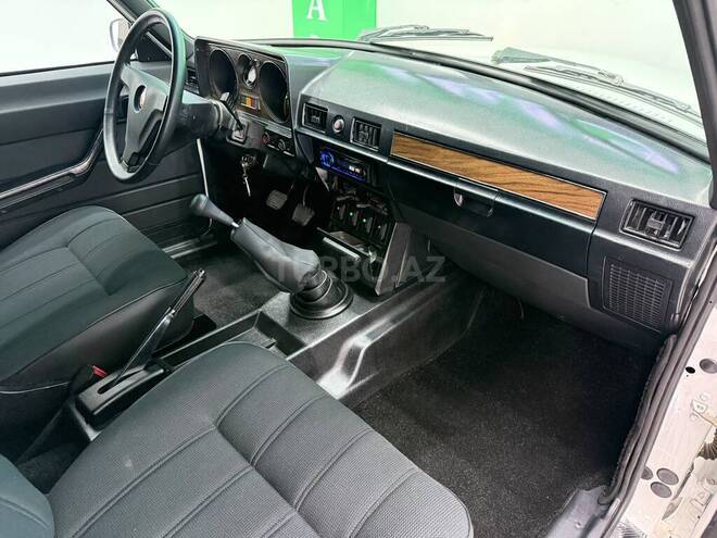 GAZ 24 1987, 45,000 km - 2.5 л - Bakı
