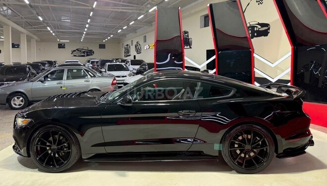 Ford Mustang 2016, 193,111 km - 2.3 л - Sumqayıt