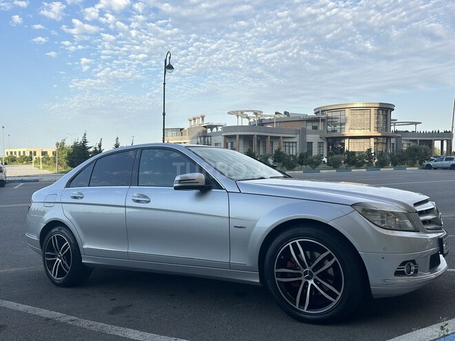 Mercedes C 250 4MATIC 2010, 226,000 km - 2.1 l - Sumqayıt