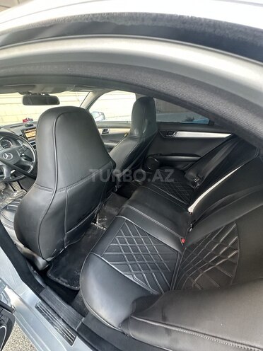 Mercedes C 250 4MATIC 2010, 226,000 km - 2.1 l - Sumqayıt