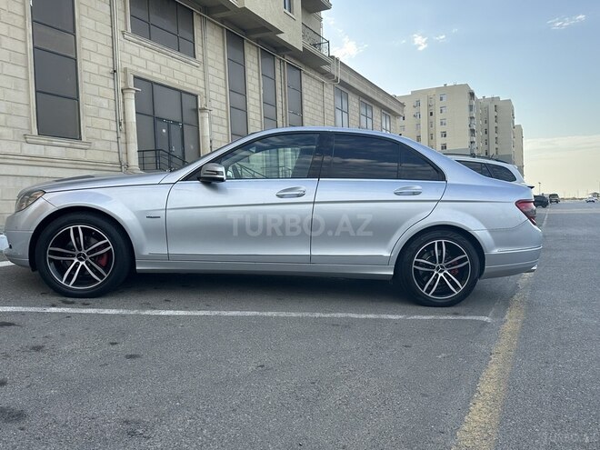 Mercedes C 250 4MATIC 2010, 226,000 km - 2.1 l - Sumqayıt