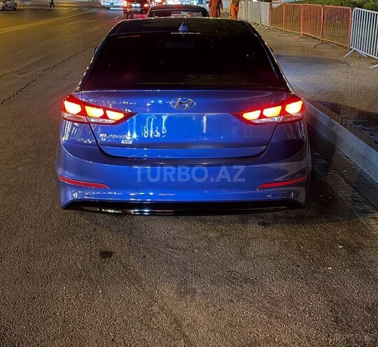 Hyundai Elantra 2016, 241,402 km - 2.0 l - Bakı
