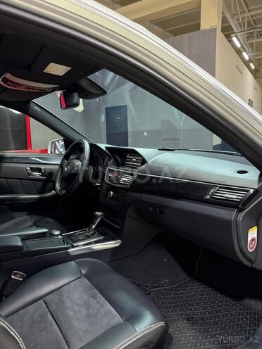 Mercedes E 250 2011, 260,000 km - 2.1 л - Sumqayıt