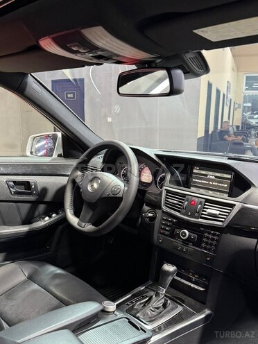 Mercedes E 250 2011, 260,000 km - 2.1 л - Sumqayıt