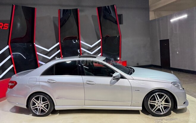 Mercedes E 250 2011, 260,000 km - 2.1 л - Sumqayıt