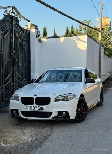 BMW 528 2014, 300,000 km - 2.0 л - Bakı