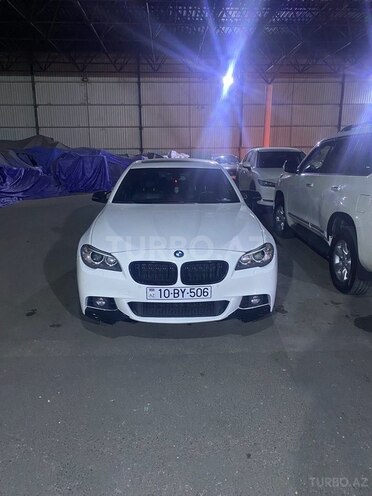 BMW 528 2014, 300,000 km - 2.0 л - Bakı