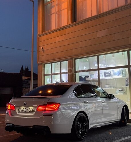 BMW 528 2014, 300,000 km - 2.0 л - Bakı