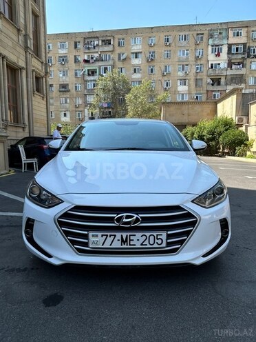 Hyundai Elantra 2018, 120,467 km - 1.6 l - Bakı