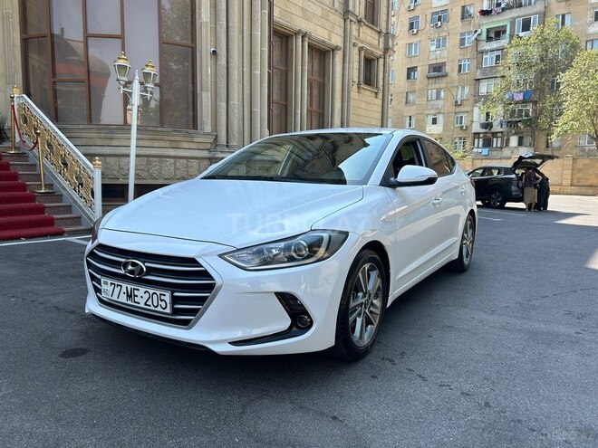 Hyundai Elantra 2018, 120,467 km - 1.6 l - Bakı