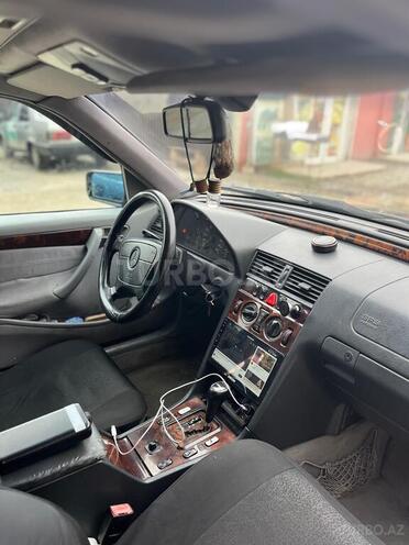 Mercedes C 200 2000, 740,000 km - 2.2 л - Bakı