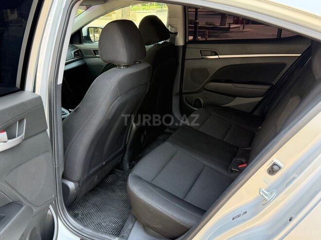 Hyundai Elantra 2019, 107,000 km - 2.0 л - Bakı