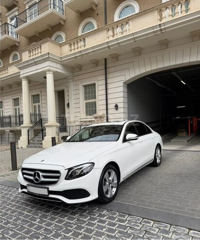 Mercedes E 220 d 2017, 130,000 km - 2.0 l - Bakı