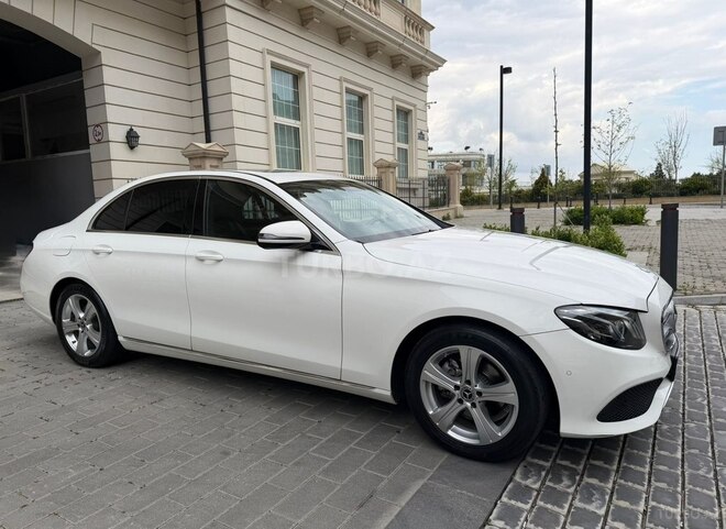 Mercedes E 220 d 2017, 130,000 km - 2.0 l - Bakı
