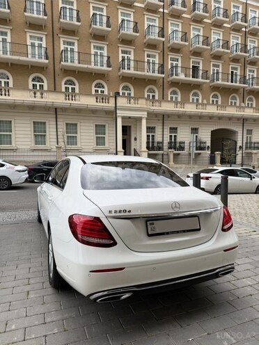 Mercedes E 220 d 2017, 130,000 km - 2.0 l - Bakı