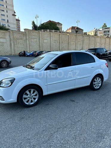 Kia Rio 2011, 244,300 km - 1.4 l - Bərdə