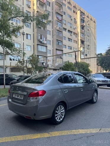 Mitsubishi Attrage 2015, 145,300 km - 1.2 l - Bakı