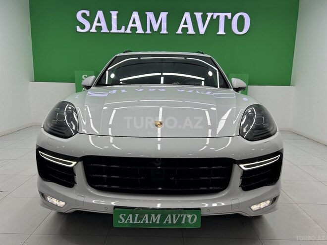 Porsche Cayenne Turbo 2016, 133,000 km - 4.8 л - Bakı