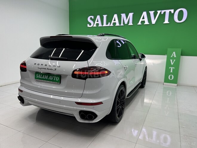 Porsche Cayenne Turbo 2016, 133,000 km - 4.8 л - Bakı