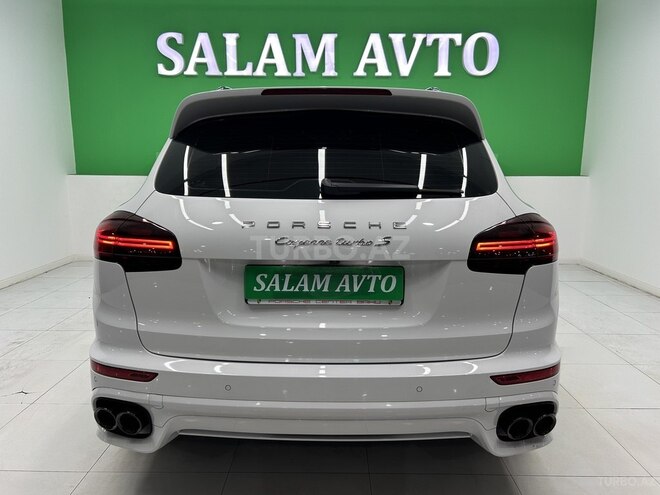 Porsche Cayenne Turbo 2016, 133,000 km - 4.8 л - Bakı