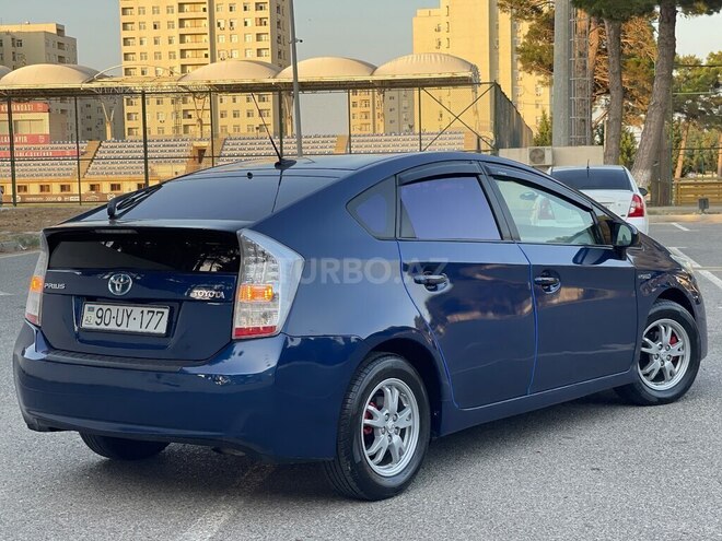 Toyota Prius 2011, 312,112 km - 1.8 l - Sumqayıt