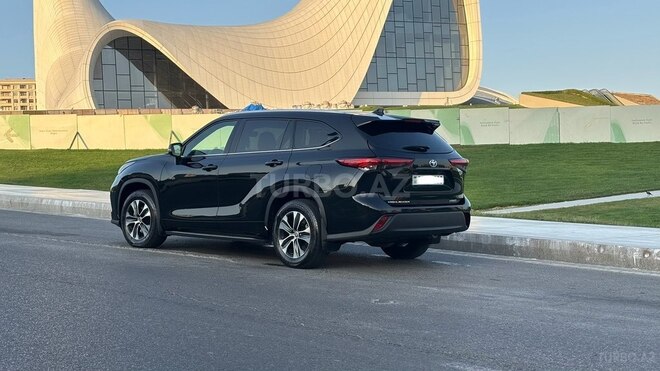 Toyota Highlander 2022, 94,000 km - 2.5 l - Bakı
