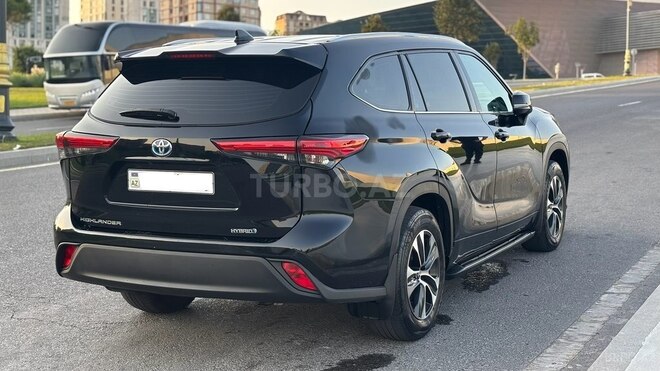 Toyota Highlander 2022, 94,000 km - 2.5 l - Bakı