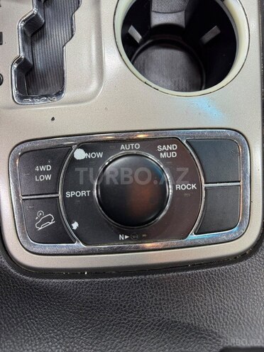 Jeep Grand Cherokee 2011, 274,000 km - 3.6 л - Bakı