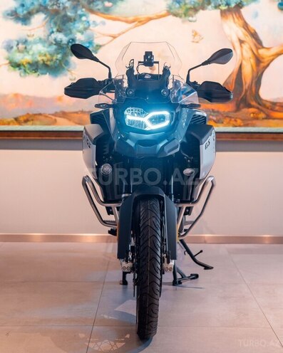 BMW  2026, 0 km - 0.9 l - Bakı