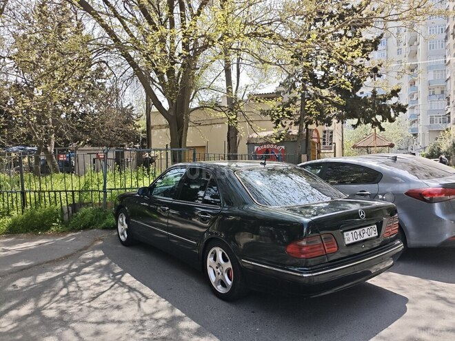 Mercedes E 320 1999, 400,000 km - 3.2 l - Bakı