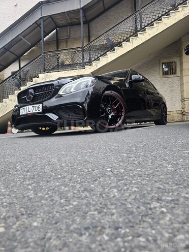 Mercedes E 220 2013, 295,000 km - 2.1 l - Bakı