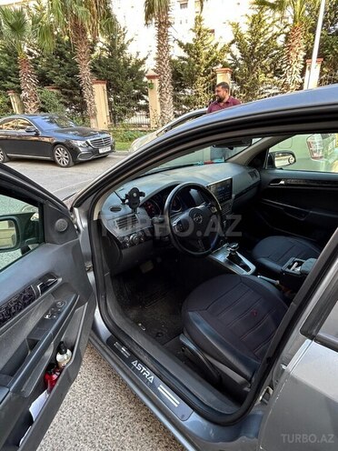 Opel Astra 2005, 412,000 km - 1.8 l - Bakı