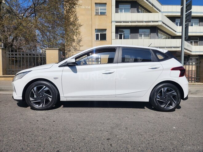 Hyundai i20 2023, 3,741 km - 1.4 л - Bakı