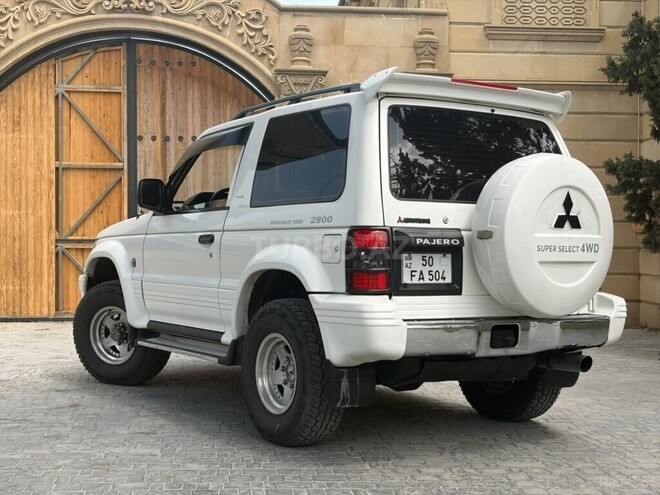 Mitsubishi Pajero 1996, 430,000 km - 2.8 l - Bakı
