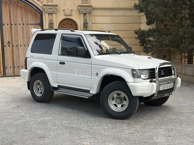 Mitsubishi Pajero 1996, 430,000 km - 2.8 l - Bakı