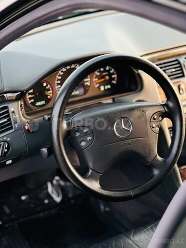 Mercedes E 280 2001, 320,500 km - 2.8 l - Bakı