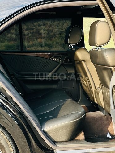Mercedes E 280 2001, 320,500 km - 2.8 l - Bakı