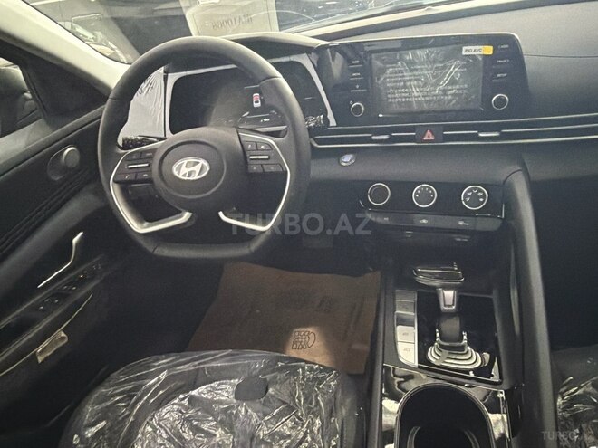 Hyundai Elantra 2026, 0 km - 1.5 l - Bakı